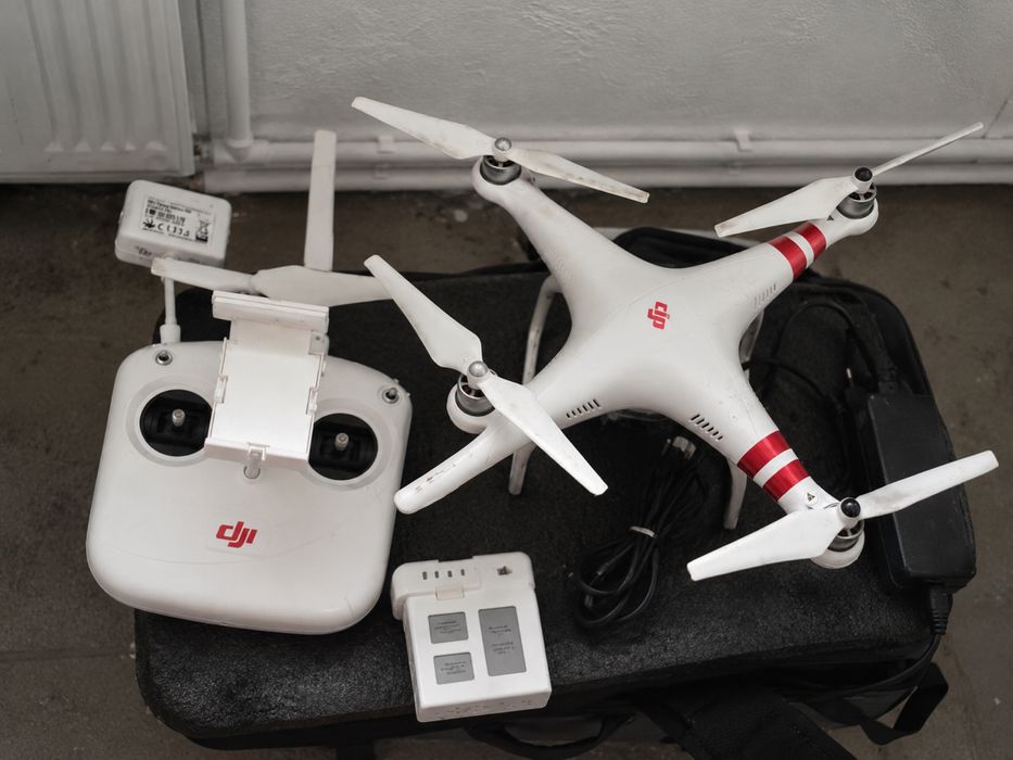 Dronă DJI Phantom 2 Vision+ – completă,