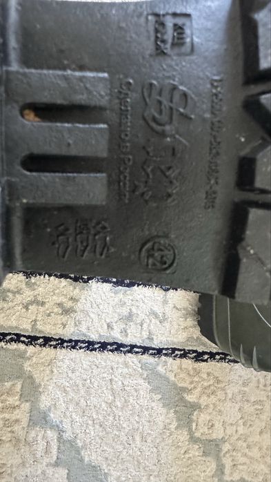 Продается рабочие резиновые сапоги