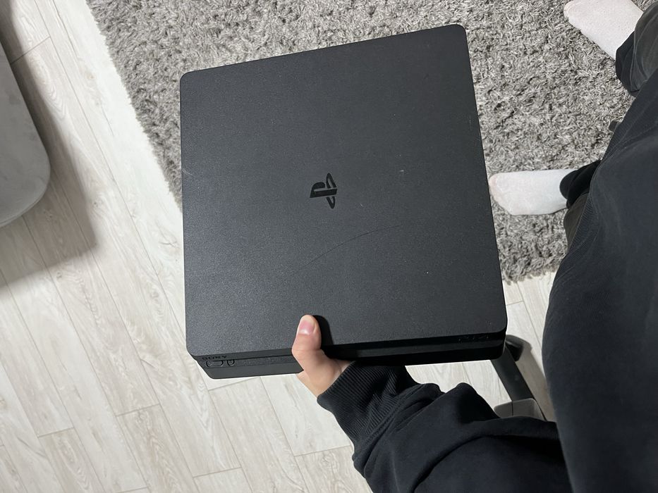 Playstation 4 SLIM PS4