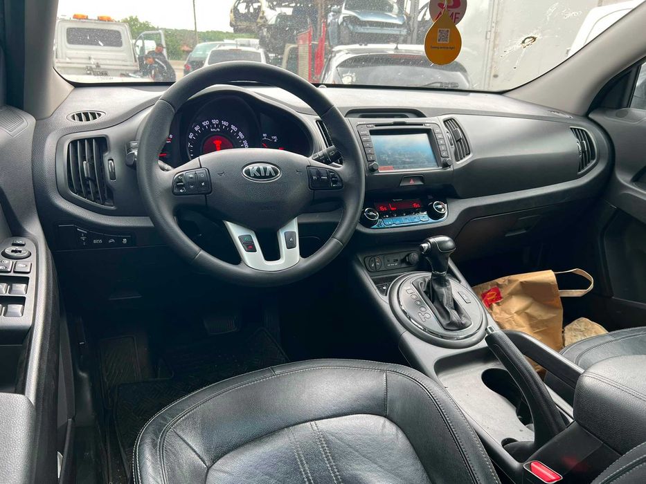Kia Sportage 2013 Avariat 2.0 crdi 184 cp Automata 4x4 navi Piele panoramic