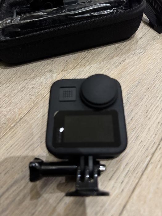 Go Pro Max 360 с набором крепежей и палок
