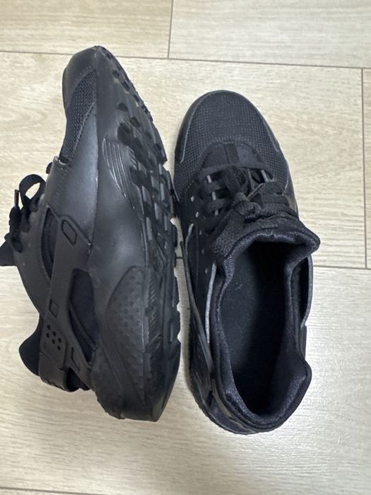 Nike Pantofi Sport W NIKE AIR HUARACHE