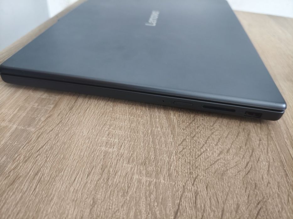 Lenovo Ideapad Slim 3 15ARP10