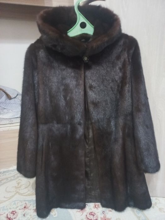 Продаю шубу норковую