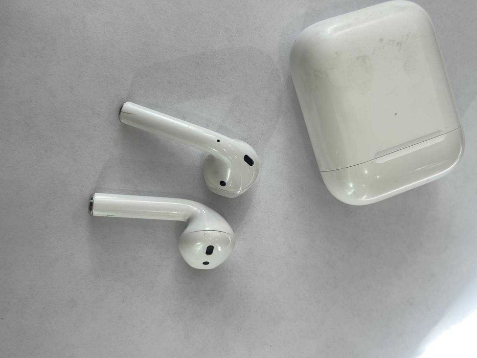 Продаются оригинальные наушники Airpods