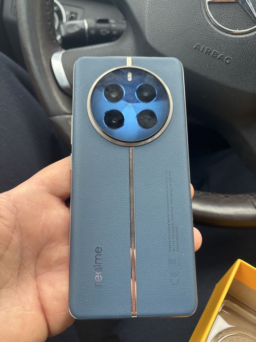 Vand urgent realmi 12 pro