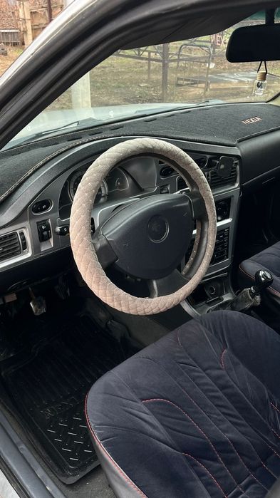 Машина сатылады.