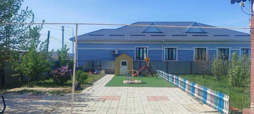 Частный дом с мансардой