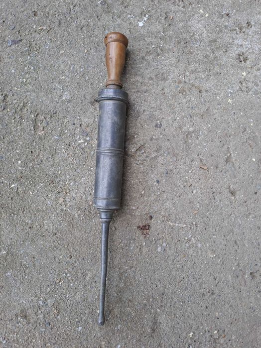 seringa veche cositor 56 cm