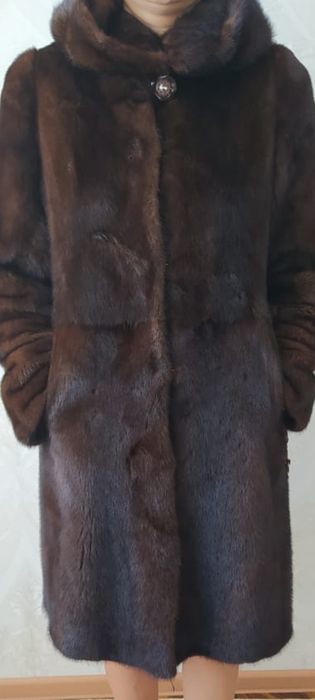 Продам норковую шубу