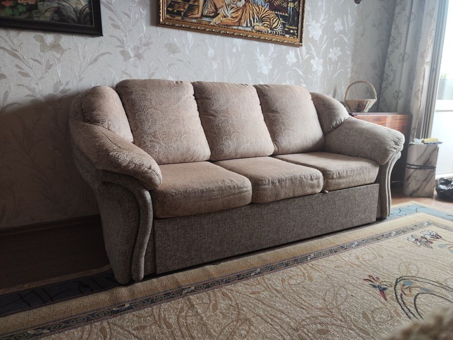 Продам диван 666