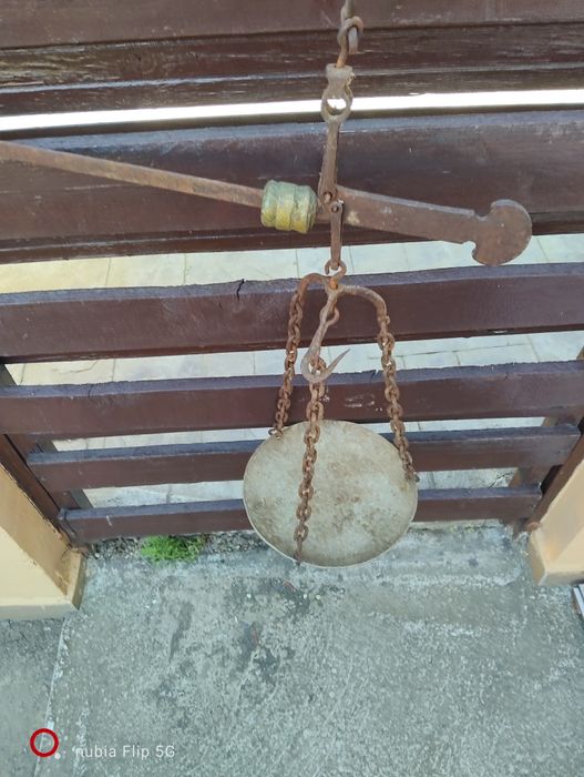 Vand balanta anul  fabricatiei1947