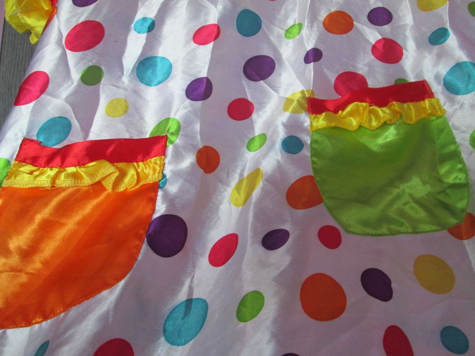 rochie vesela  serbari/carnaval fetite