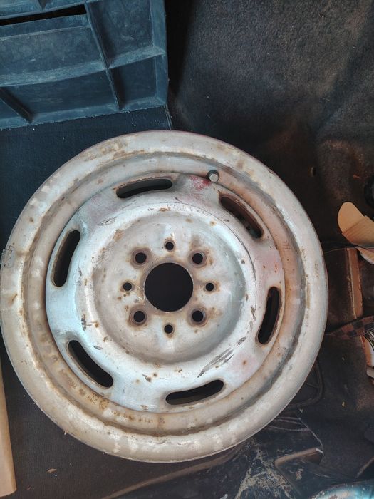 Продам один диск на 13 от ваз