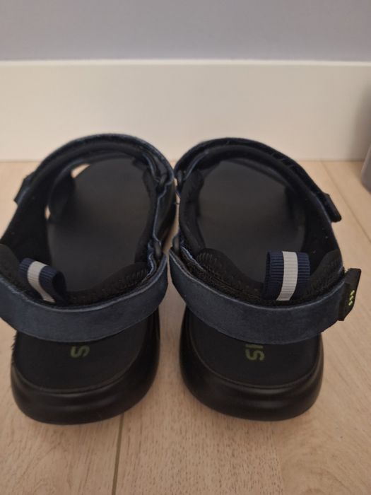 Продам сандали летние