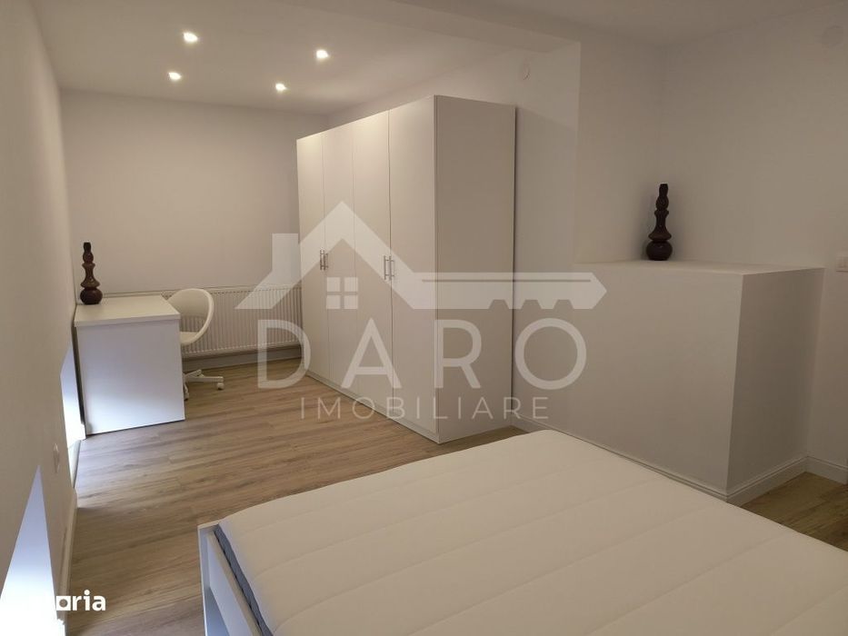 Ap cu 2 camere in centru, decomandat