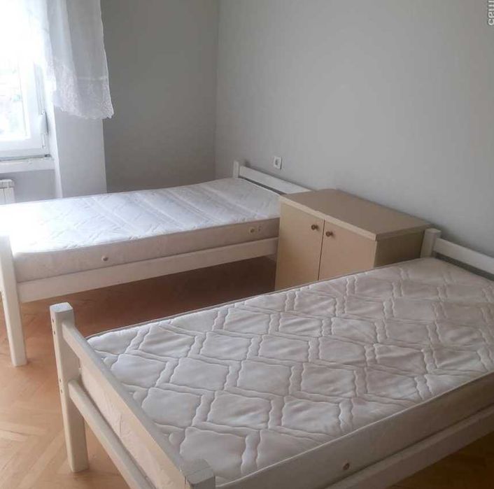 Дава се под наем Тристаен апартамент в Пловдив, Каменица 2 - 90 кв.м за 321.3 € - Снимка #1