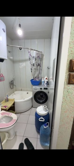 Vagzal partsezda 2xona kvartira bor oilaga beriladi.