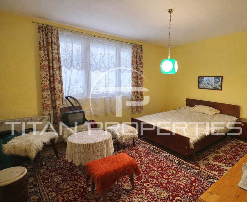 Къща за продажба в с. Чавдар