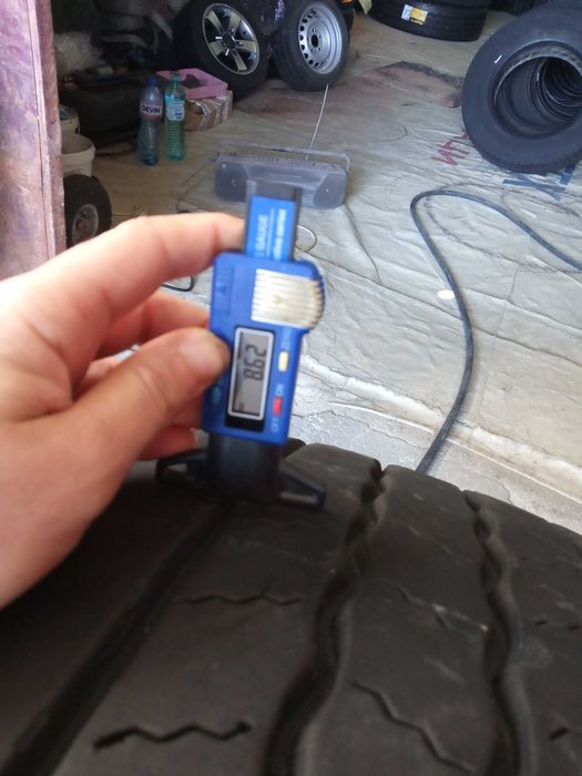 1 тежкотоварна гума 305/70R19.5 Continental Hybrid HS3 148/145M 18PR