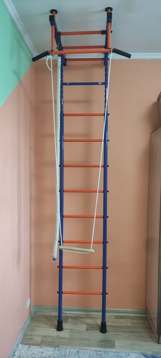 Продам шведскую стенку