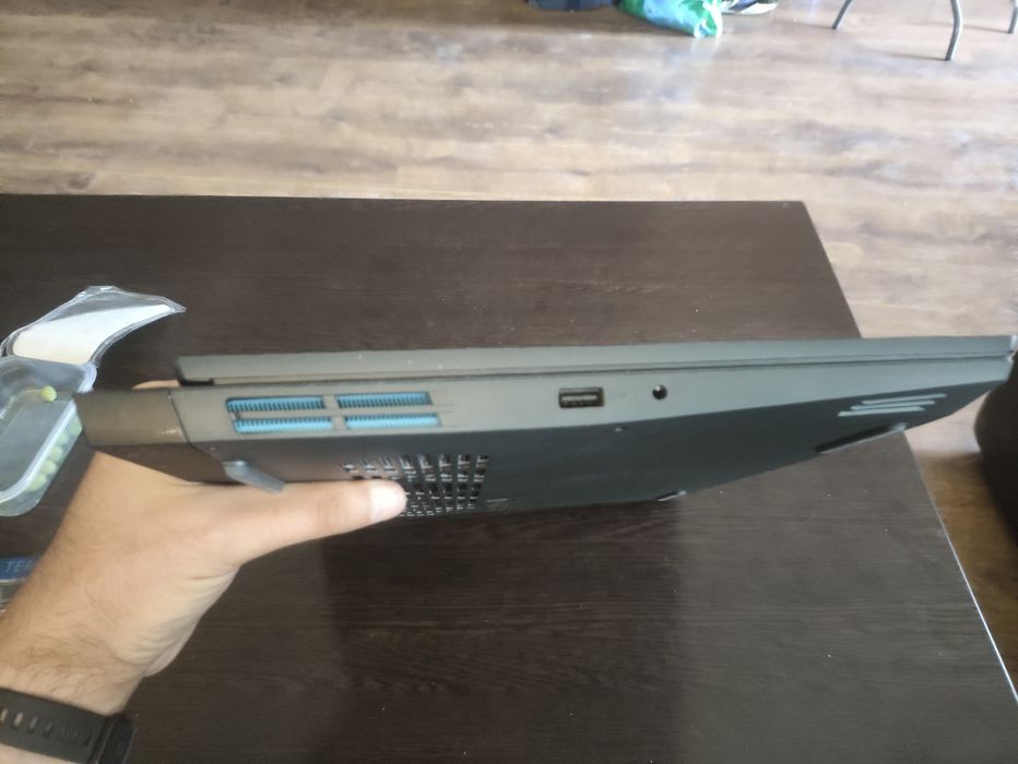 Продам игровой ноутбук Lenovo