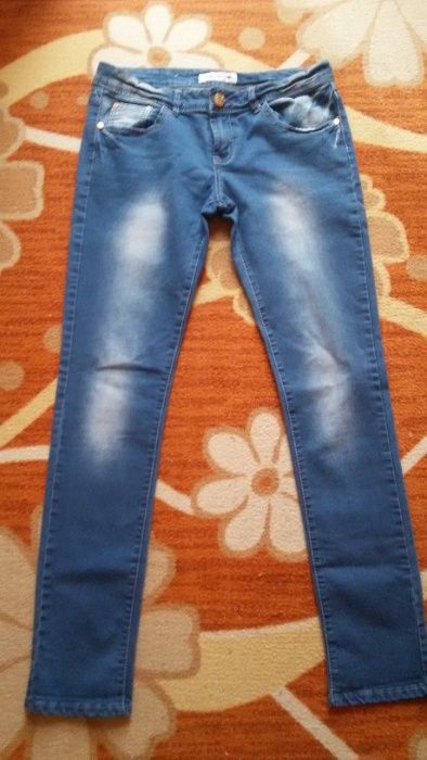 Нови дамски дънки номера 28,29,31