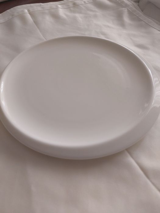 Супер-скидка Тарелки  разные цены разные