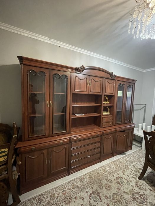 Сервант или сервиз