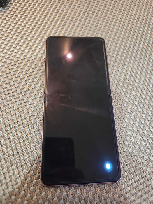 Samsung Galaxy Z Flip8 / 256