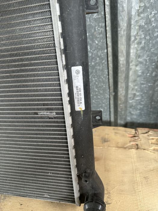 Радиатор охлаждения пассат б6