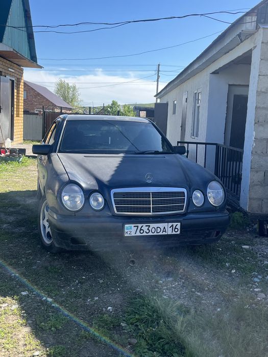 мерседес бенз в 210 кузове