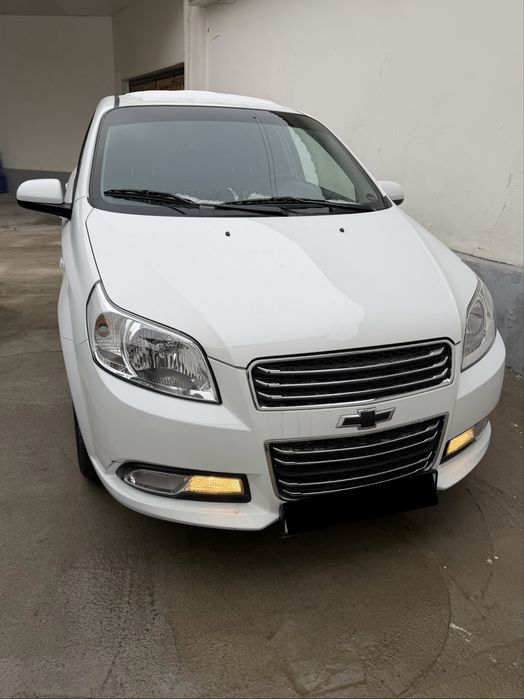 Nexia 3 avtomat sotiladi