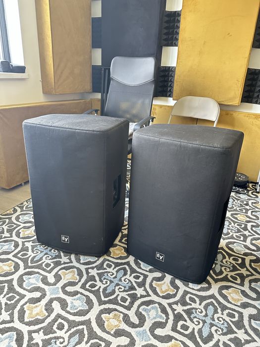 Vand 2 boxe electrovoice ELX 115
