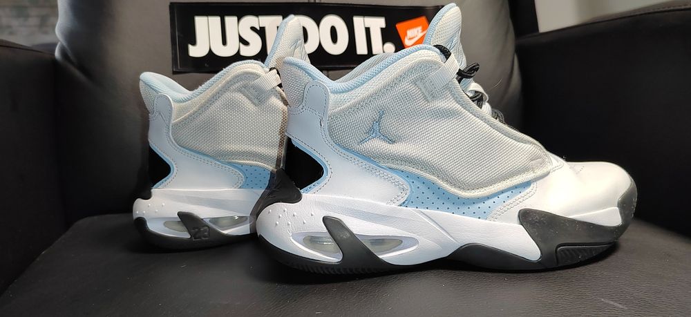 Nike Air Jordan Aura 4, номер 38