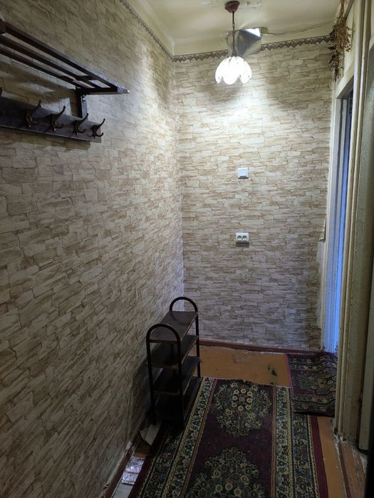 2 хонали квартира сотилади моталка давр туйхонаси рупарасида