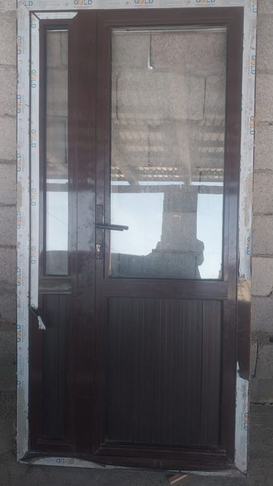 Бу пластик терезе есыктер