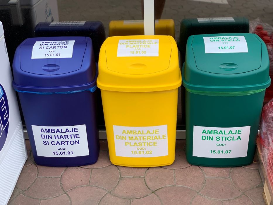 Pliante, flyers, cărți vizită, autocolant, banner, etichete, stikere