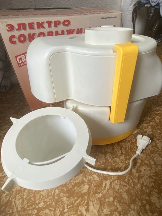 Продам электро соковыжималку новая