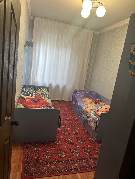 Продаётся 4/2/4 Юнусабад 8 квартал