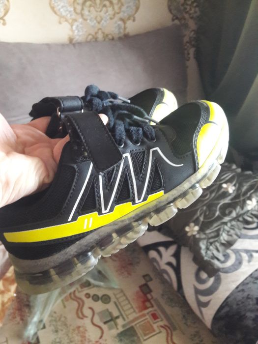 Кроссовки для мальчика