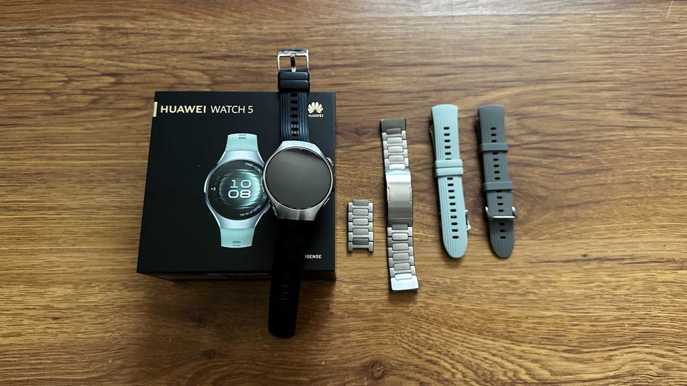 Huawei Watch 5 – 42mm | Garanție 12 luni | Accesorii Extra