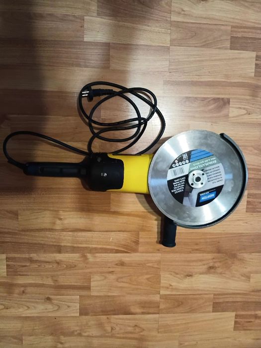 Продам болгарку Stanley новую оригинал