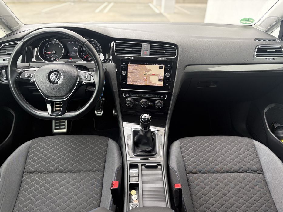 VOLKSWAGEN Golf 2019 — imagine 5