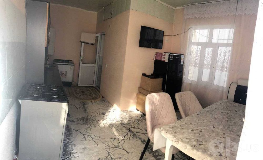 Срочноуй сотилади Янгийул Аква парк ёнида нархи 25000