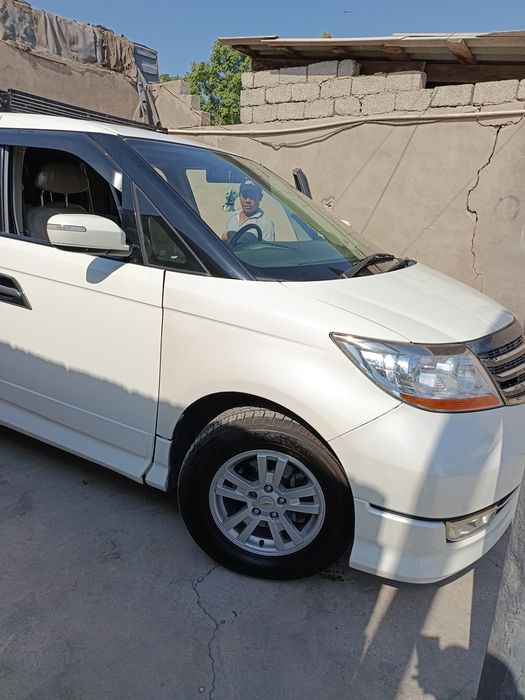 Honda sotiladiii