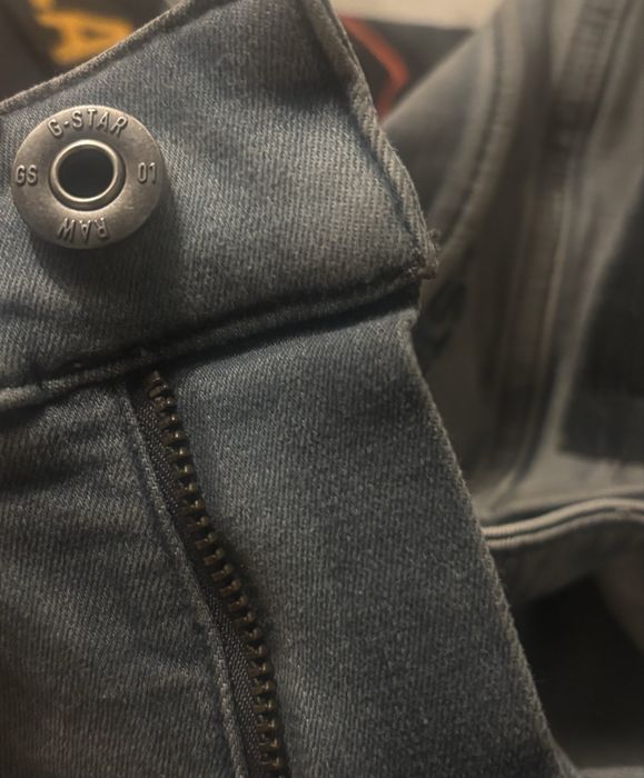 Blugi G-Star   width:31 length:32