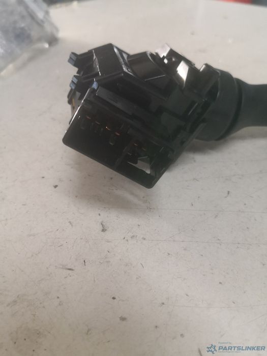 Maneta Stergatoare Toyota Auris (_E15_) [ 2006 - 2012 ] Oem 0241017F24