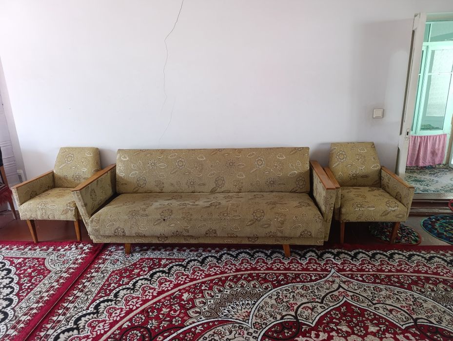 Диван и кресла хороший с