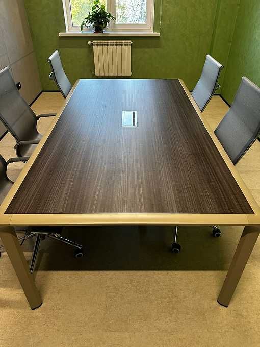 Конференц-стол на 8 человек